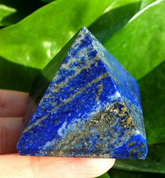 Lapis Lazuli Healing Natural Quartz Pyramid - Omamoristone お守り石