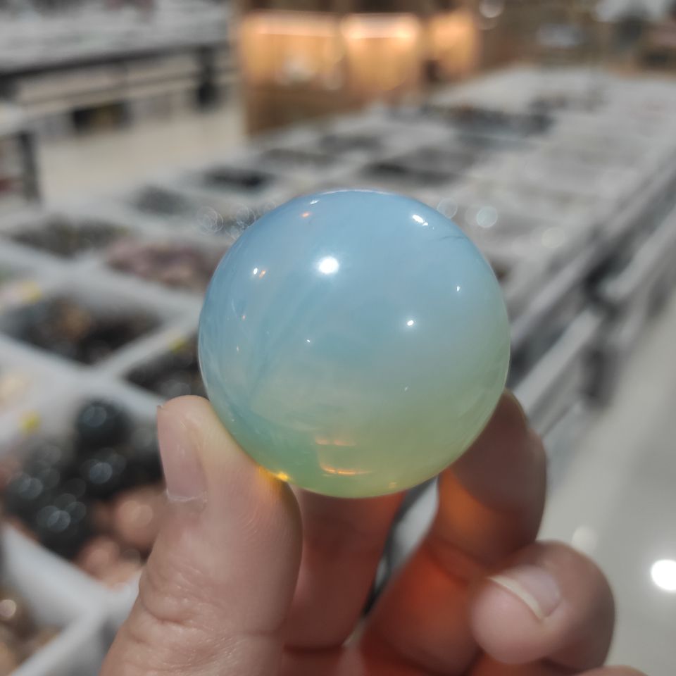 4cm Natural Crystal Opal Ball - Omamoristone お守り石