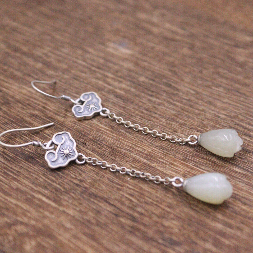 Natural Nephrite Jade Flower Charm With 925 Sterling Silver Dangle Earrings - Omamoristone お守り石