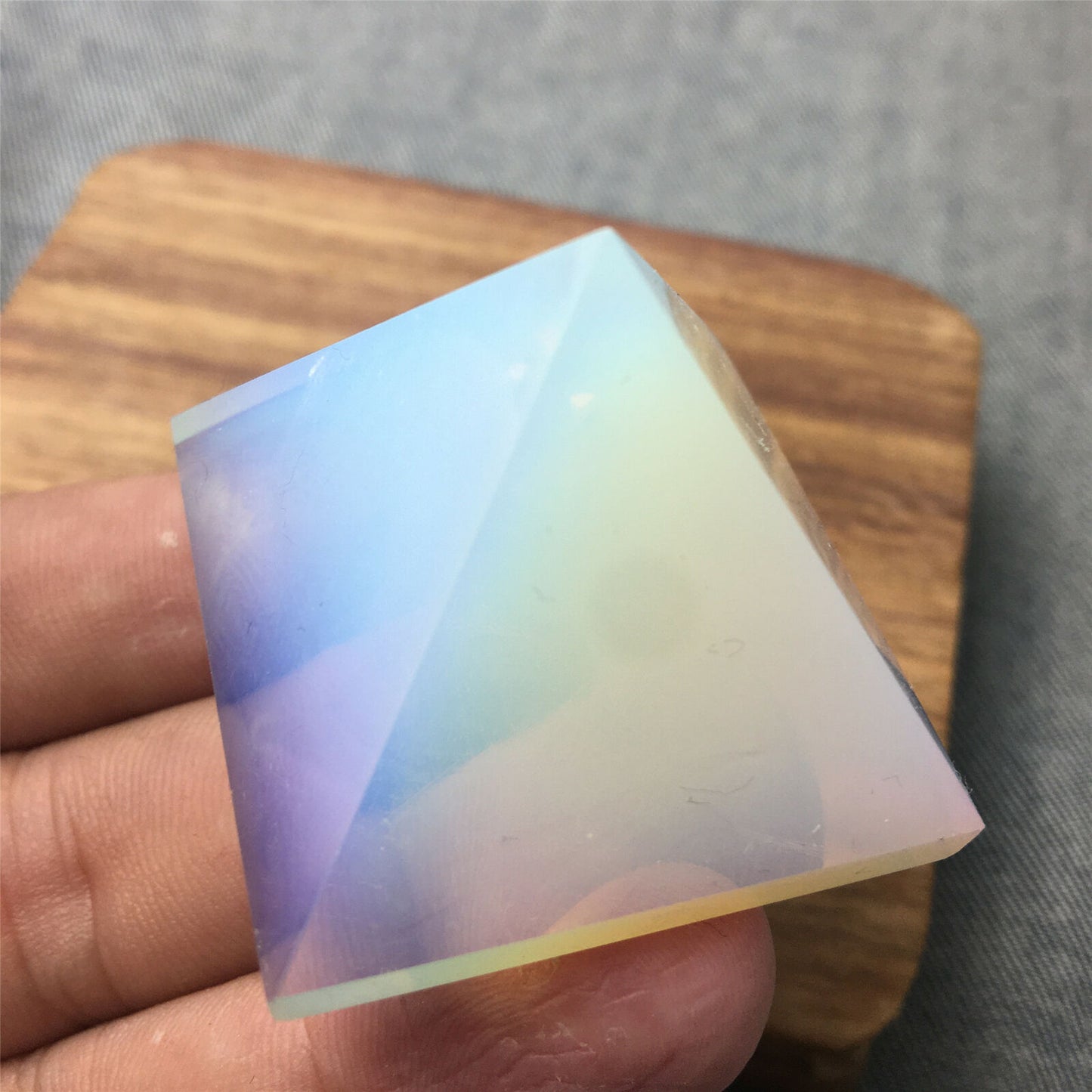 4cm Natural Stone White Opal Pyramid - Omamoristone お守り石
